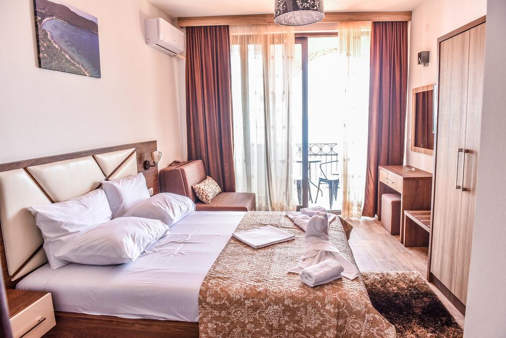 Apartments Timoni Ulcinj Exterior foto