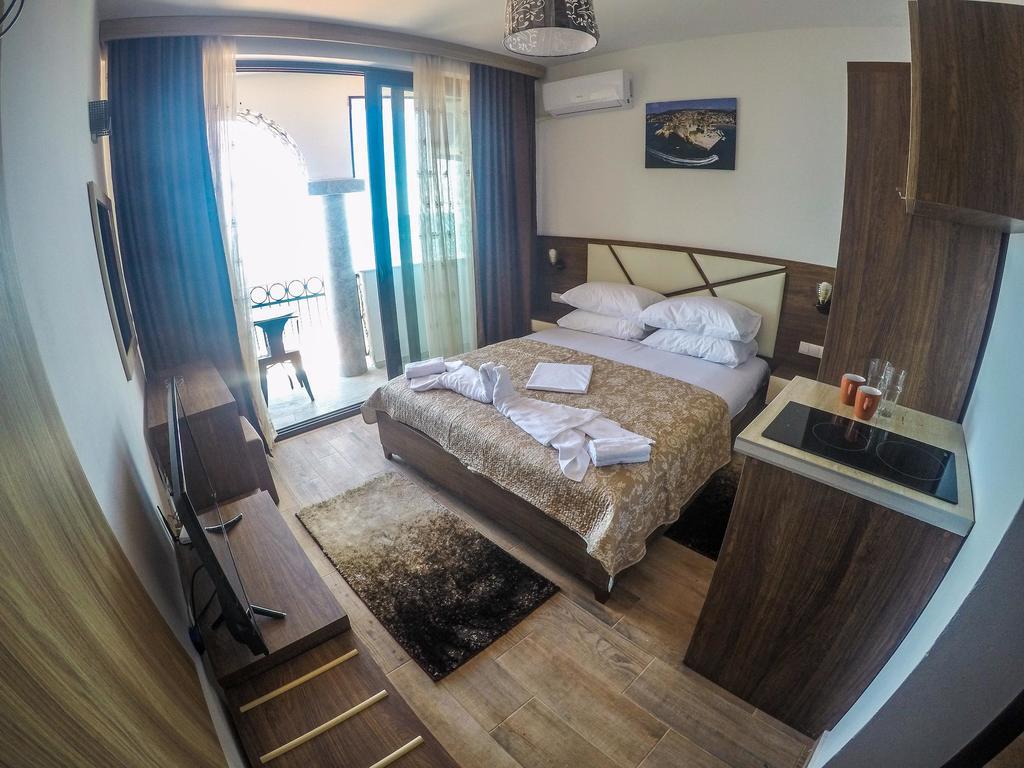 Apartments Timoni Ulcinj Exterior foto